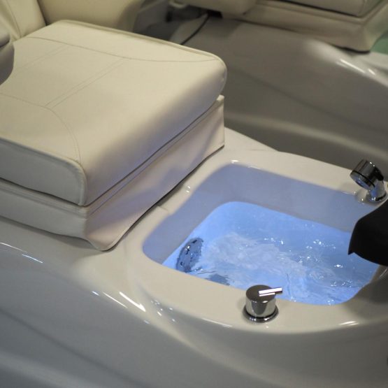 pedicura en barco de valdeorras